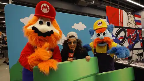 Youppi! et METAL! au Comiccon